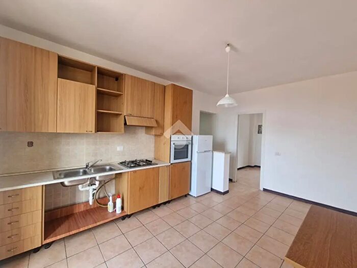 Appartamento trilocale in affitto in Velletri