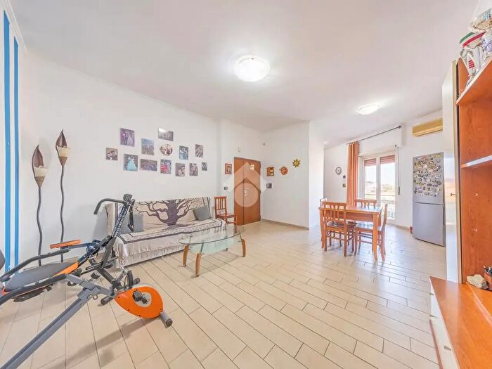 Appartamento trilocale in vendita in Via Casilina, Roma