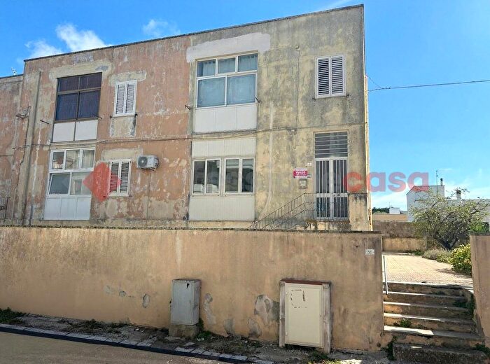 Appartamento trilocale in vendita in Via della Costituzione, Poggiardo