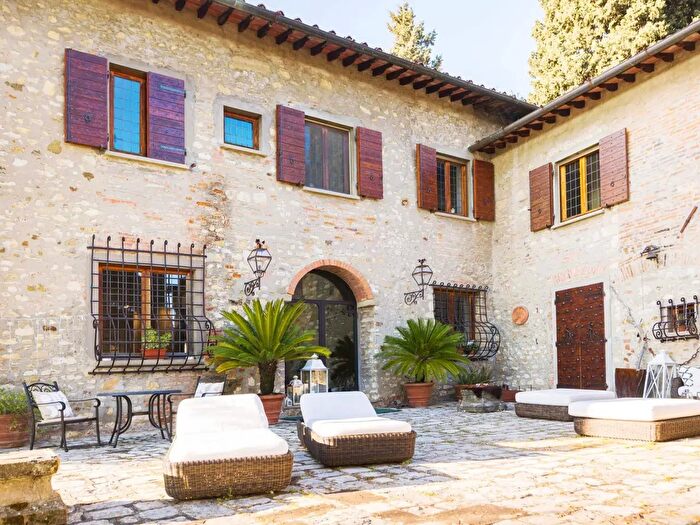 Casa con 15 locali in vendita in Via Milano, Sesto Fiorentino