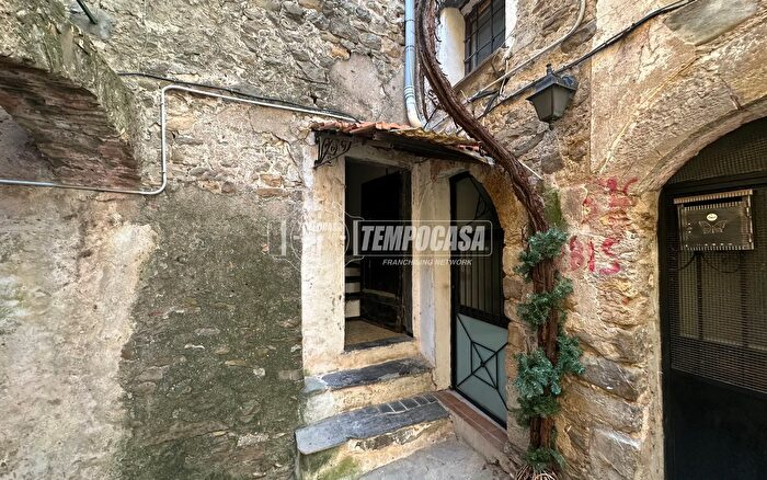 Appartamento bilocale in vendita in Via San Dalmazzo, Taggia