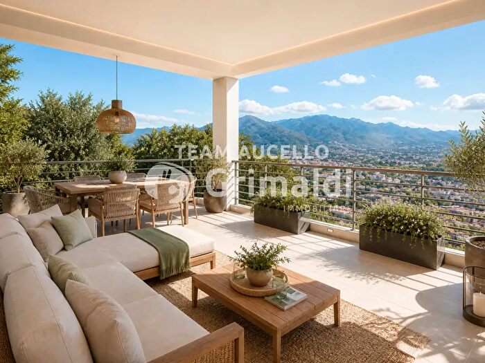 Appartamento trilocale in vendita in Via Panoramica, Salerno