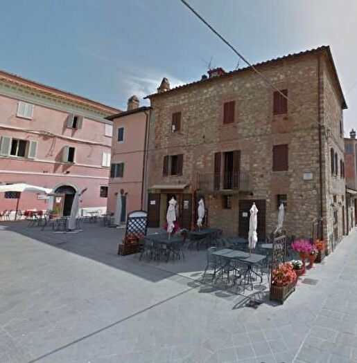 Appartamento quadrilocale in vendita in Castiglione Del Lago