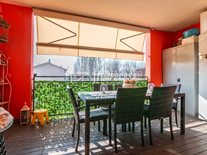 Appartamento trilocale in vendita in Via Frati Cistercensi, Origgio