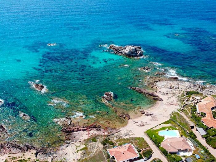 Casa quadrilocale in affitto in Portobello, Aglientu