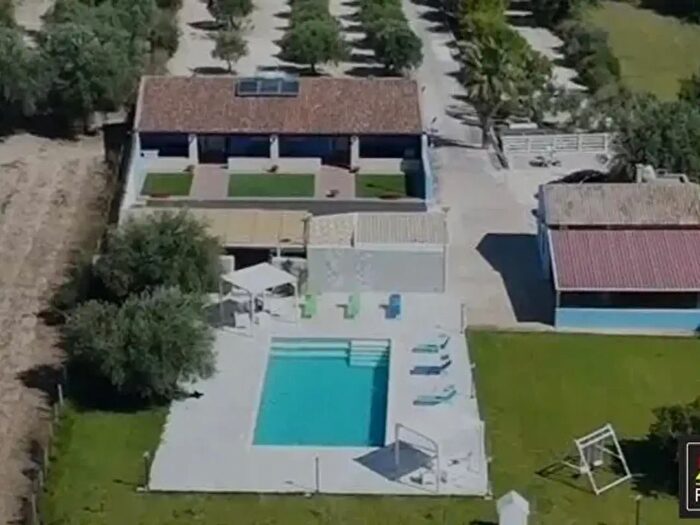 Casa con 10 locali in vendita in Marzamemi, Pachino