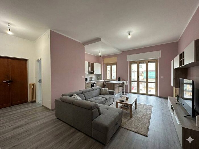 Appartamento trilocale in affitto in Via Michele Coppino, Centro, Cuneo