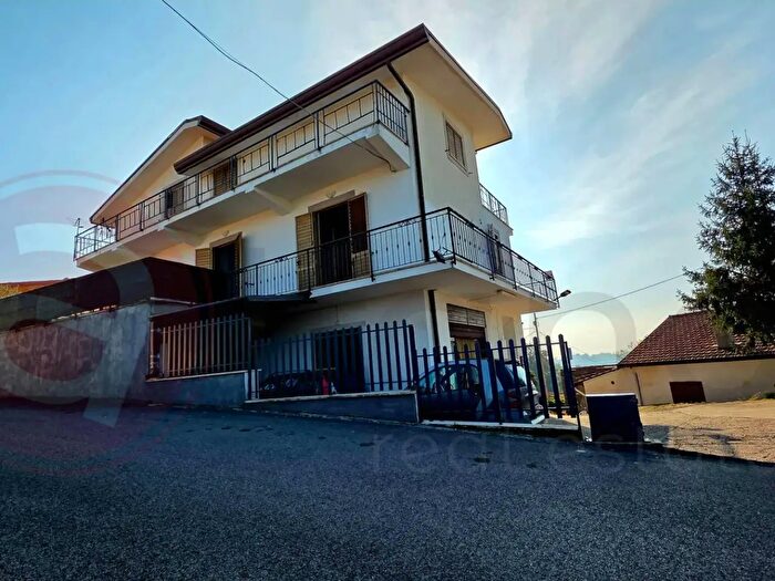 Casa con 20 locali in vendita in Via Colle Martino, Boville Ernica