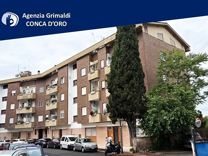 Appartamento bilocale in vendita in Via Chiusi, Roma