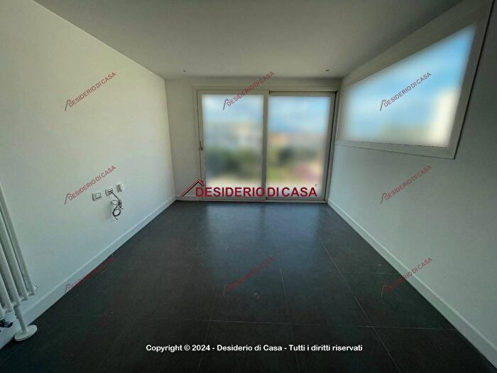 Appartamento trilocale in affitto in Via Partinico, Centro, Terrasini