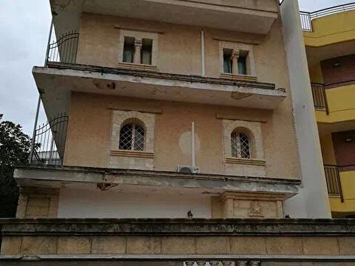 Casa con 6 locali in affitto in Giacomo Matteotti, Cassano delle Murge
