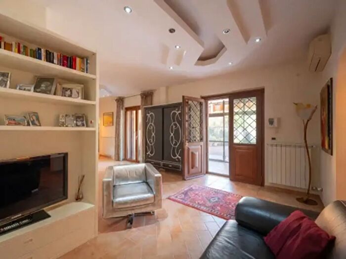 Appartamento con 5 locali in vendita in Via della Ginestra, Palestrina