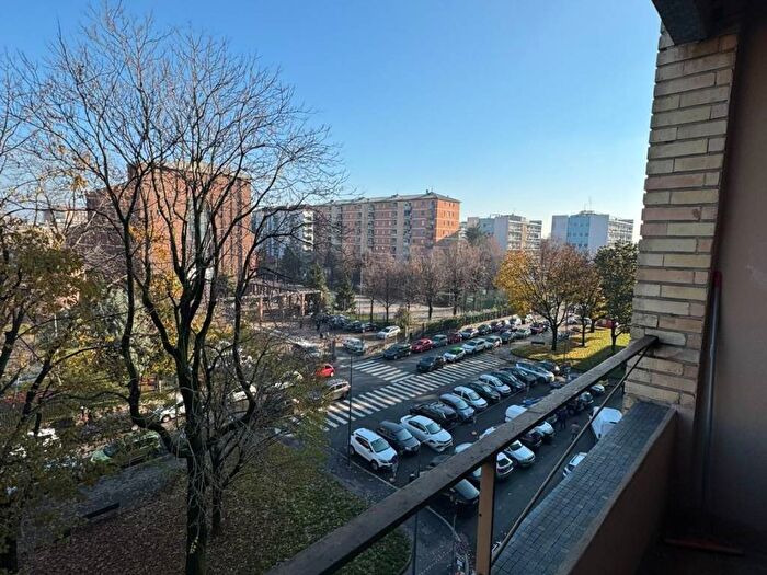 Appartamento bilocale in affitto in Viale Don Luigi Orione, Cimiano, Milano