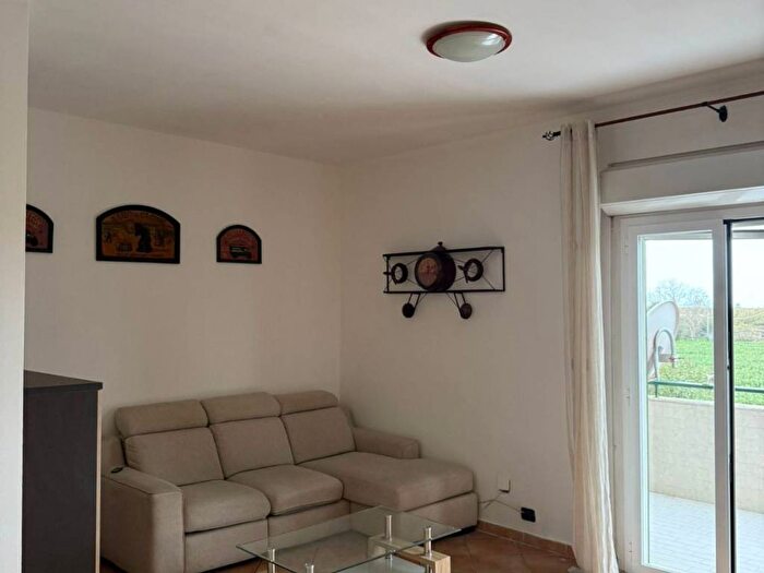 Appartamento trilocale in affitto in Via Ripuaria, Varcaturo, Giugliano in Campania