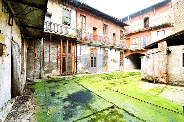 Case in Vendita e in Affitto - 3