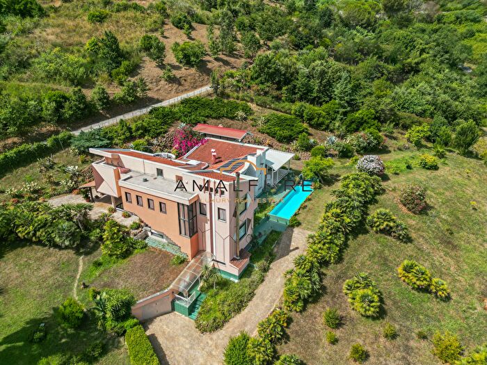 Casa con 14 locali in vendita in Agropoli