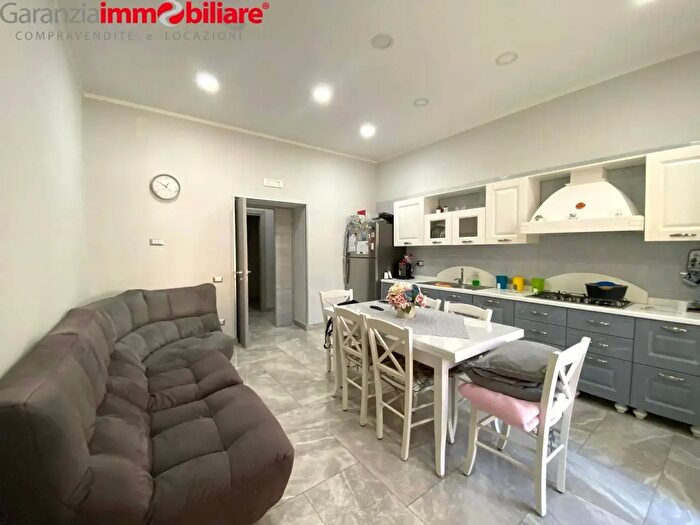 Appartamento trilocale in vendita in Vico delle Nocelle, Napoli