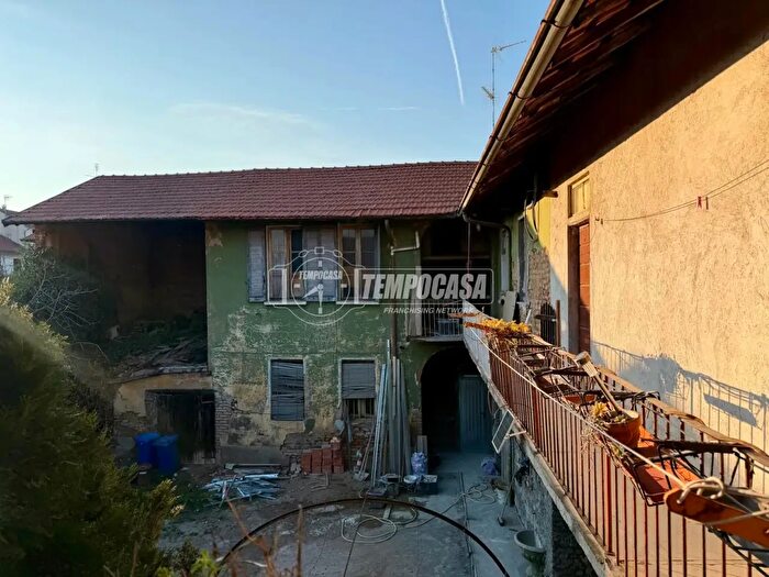 Case in Vendita e in Affitto - 3