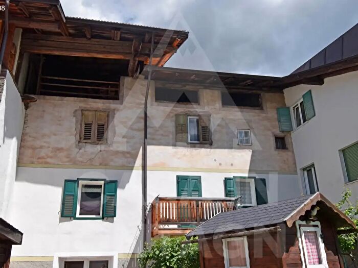 Appartamento con 6 locali in vendita in Ziano Di Fiemme