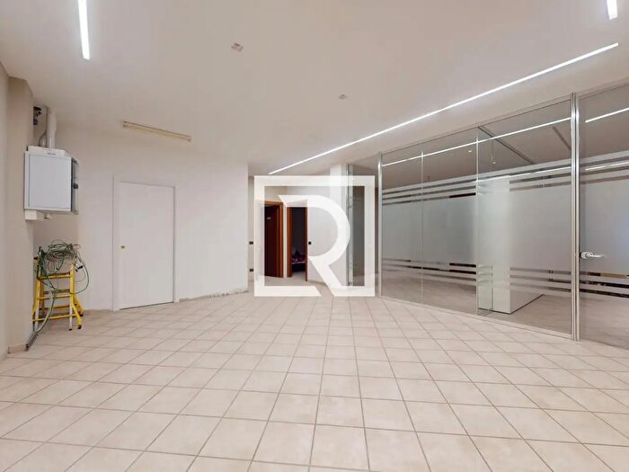 Appartamento con 6 locali in vendita in Via Giuseppe Garibaldi, Gambettola