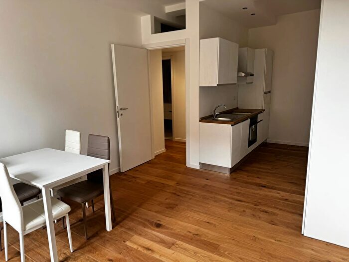 Appartamento bilocale in vendita in Viale Famagosta, Milano