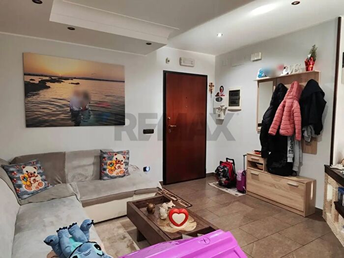 Appartamento con 6 locali in vendita in Via dei Servi di Maria, Siracusa