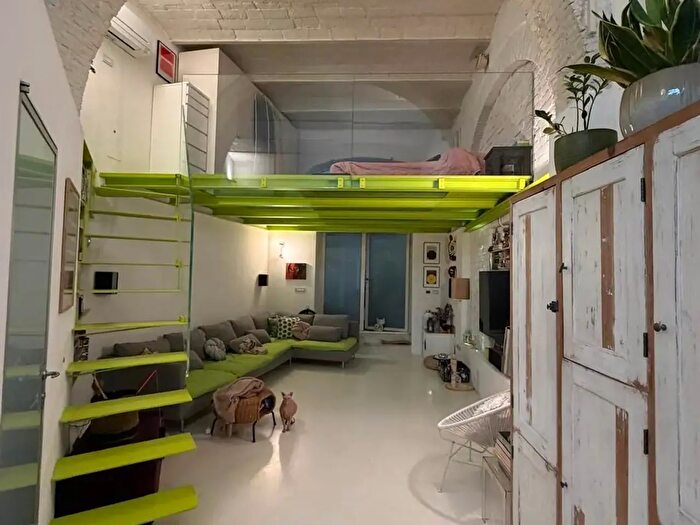 Appartamento trilocale in affitto in Firenze
