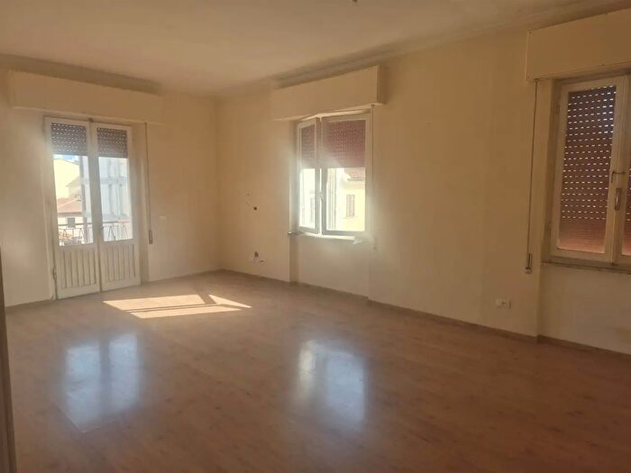 Appartamento quadrilocale in vendita in Via Roma, Follonica