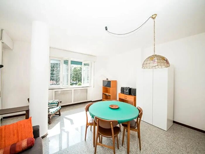 Appartamento quadrilocale in affitto in Via Betulle, Milano