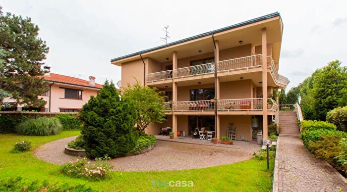 Casa bilocale in vendita in Olgiate Olona