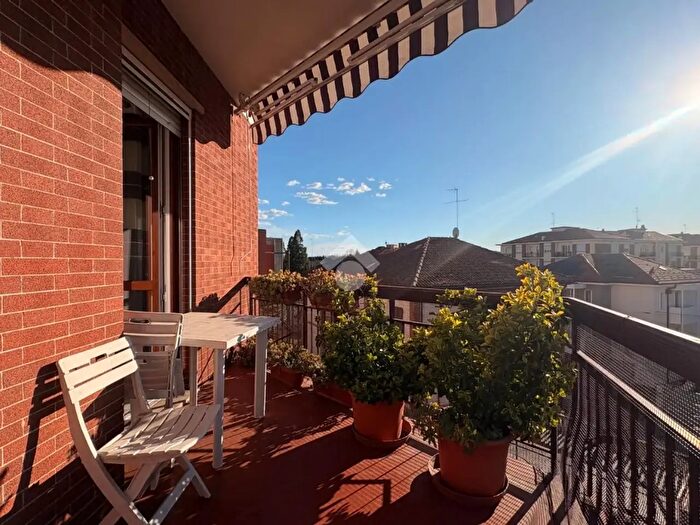 Appartamento trilocale in vendita in Via Buonarroti, Asti