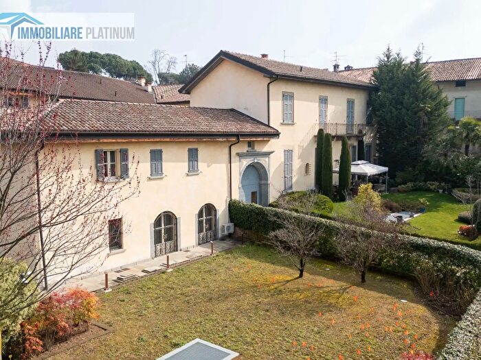 Appartamento quadrilocale in vendita in Besana In Brianza