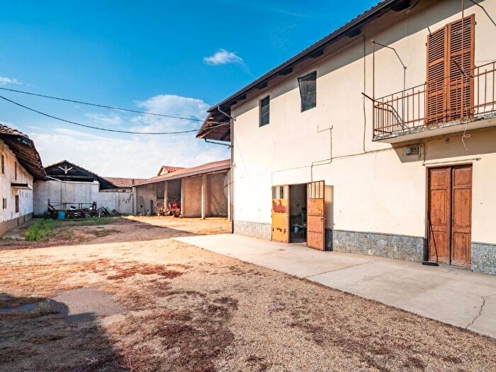 Casa con 6 locali in vendita in VIA PANELBA, Centro, Volvera