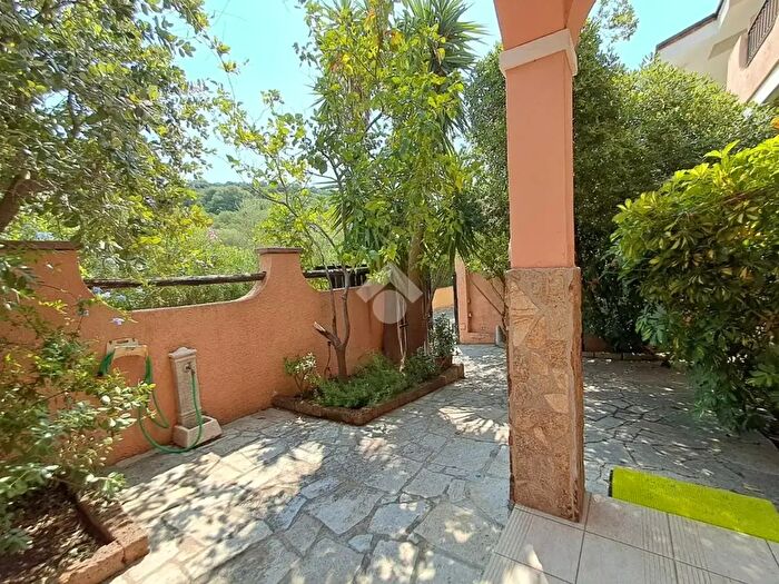 Appartamento quadrilocale in vendita in Via Cellini, Villasimius