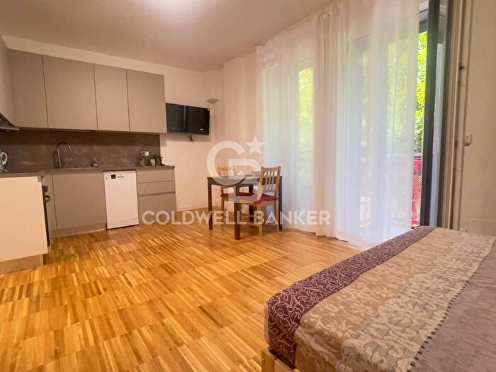 Appartamento monolocale in affitto in Via Mascarella, Irnerio, Bologna