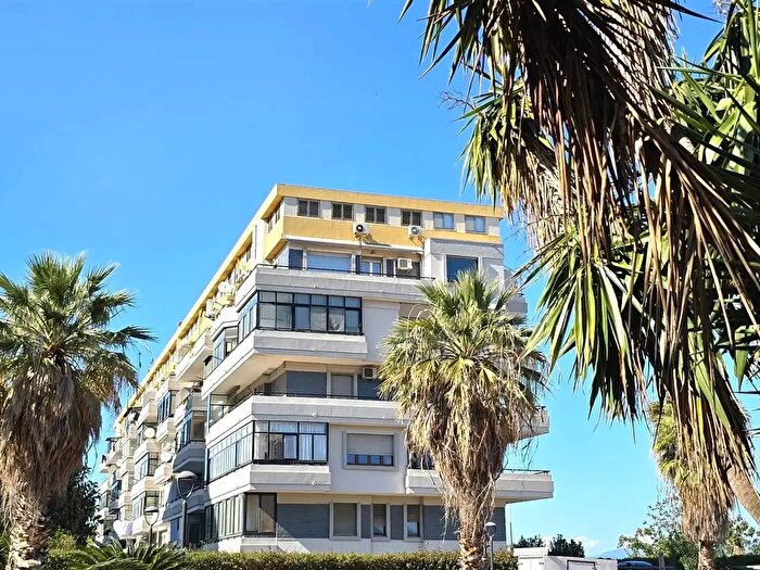 Appartamento quadrilocale in affitto in Via Fleming, Cagliari