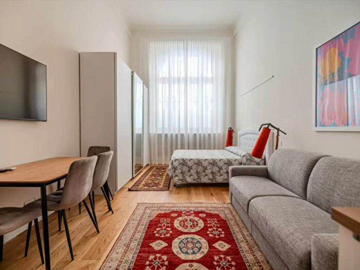 Appartamento monolocale in affitto in Via Andrea Doria, Via Roma, Torino