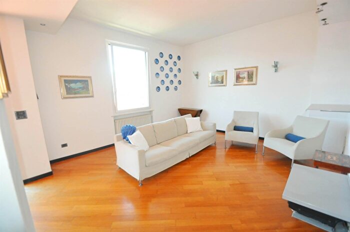 Appartamento quadrilocale in affitto in Via Podgora, La Spezia