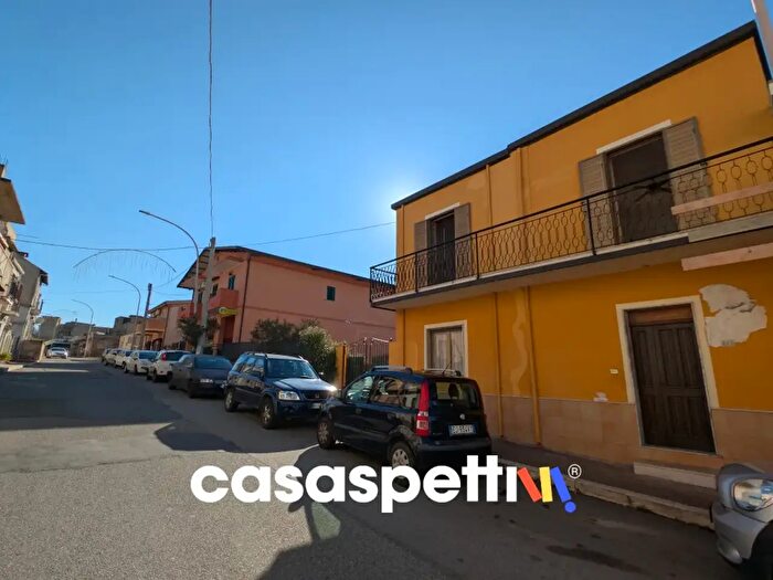 Casa quadrilocale in vendita in Via Nazionale, Montebello Jonico