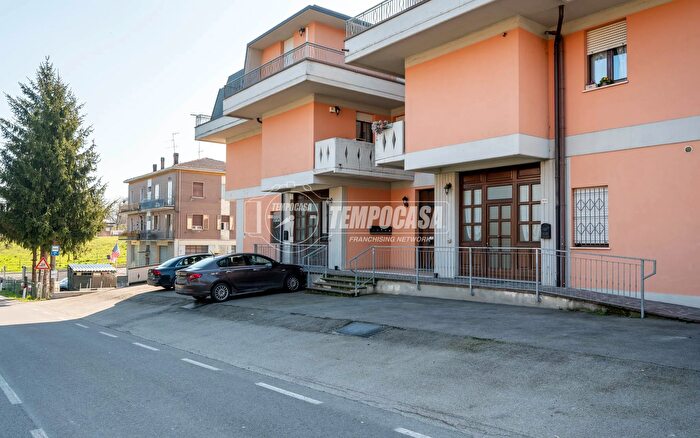 Appartamento trilocale in vendita in Via Passo Brasa, Guiglia