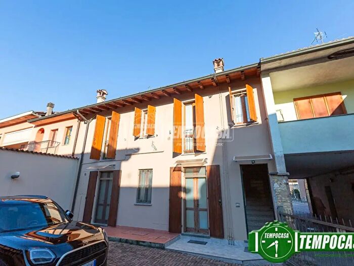 Appartamento trilocale in vendita in Vicolo Borghetto, Offanengo