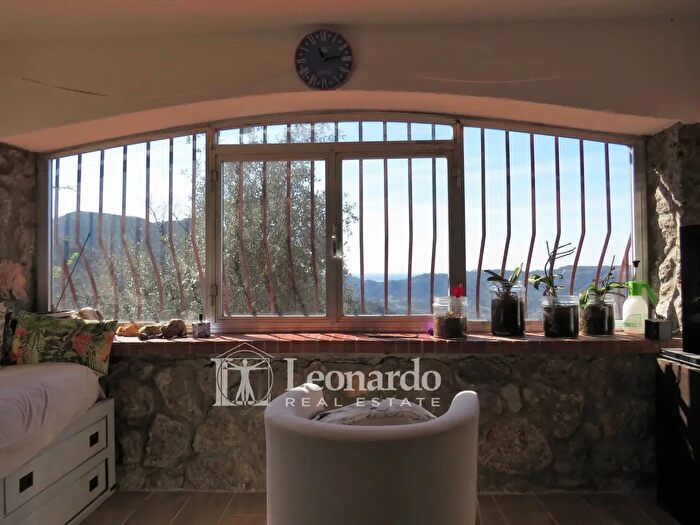 Casa trilocale in vendita in Via Carmelo Cappello, Camaiore