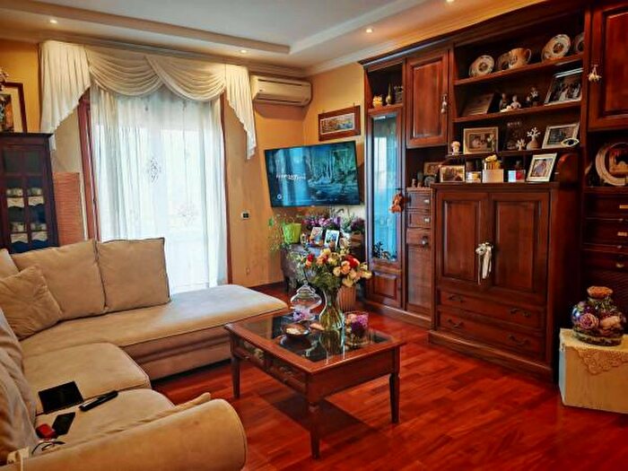 Appartamento quadrilocale in vendita in Via Spirito Santo, Somma Vesuviana