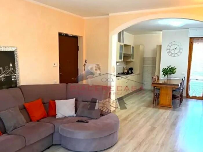 Appartamento con 7 locali in vendita in Porano