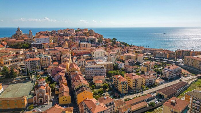 Appartamento bilocale in vendita in Via Martiri della Libertà, Imperia