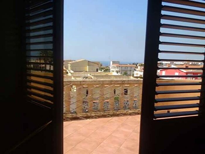 Appartamento trilocale in affitto in VIA PSALIBRA, Pizzuta, Siracusa