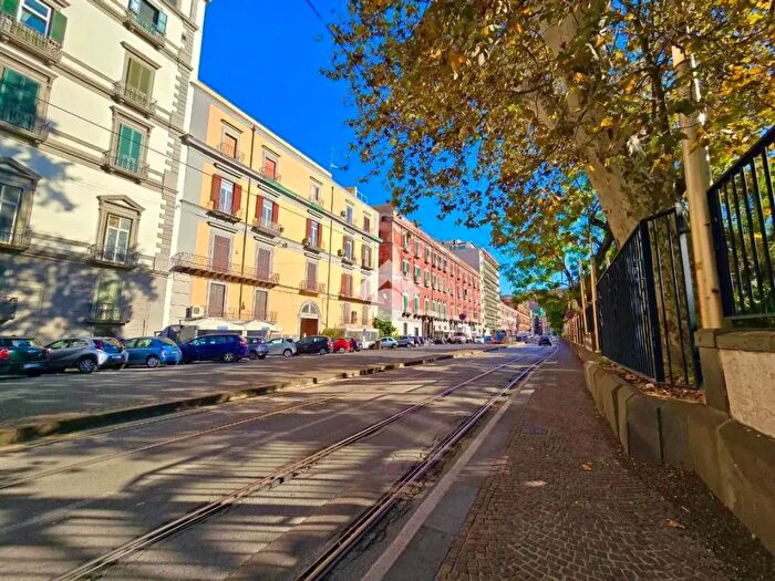 Appartamento quadrilocale in affitto in Riviera di Chiaia, Napoli