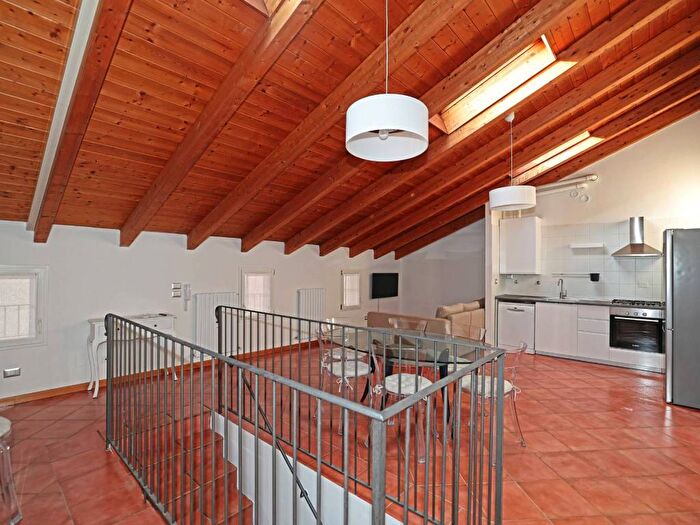 Casa trilocale in affitto in Via Capo di Lucca, Irnerio, Bologna