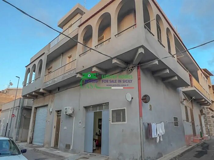 Casa con 5 locali in vendita in Via Miramare, Santa Croce Camerina