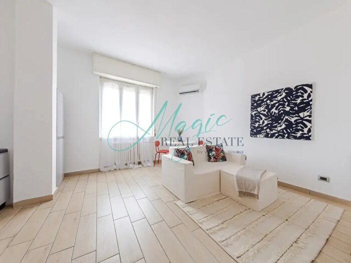 Appartamento trilocale in vendita in Via Giuseppe Giusti, Sesto San Giovanni